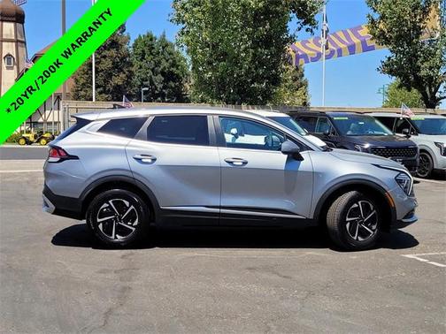 2025 Kia Sportage Hybrid LX