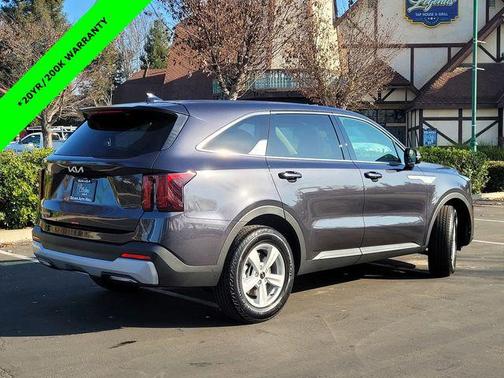 2026 Kia Sorento LX
