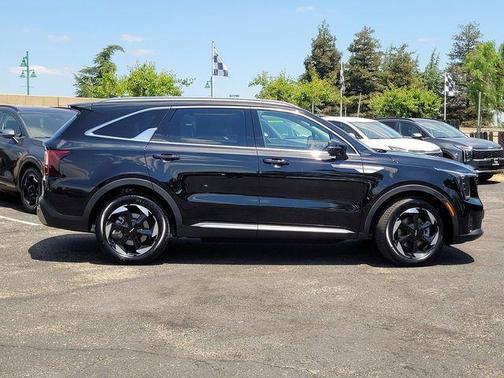 Aurora Black Pearl 2026 Kia Sorento Hybrid EX