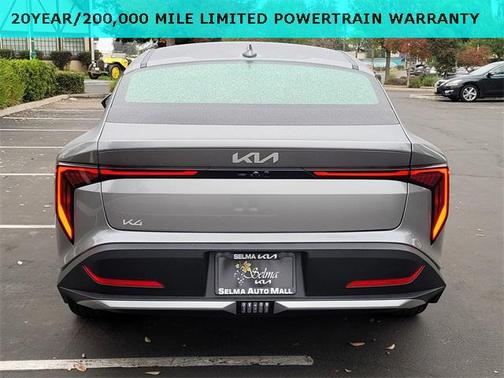 2025 Kia K4 EX