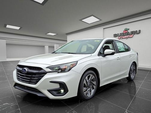 Crystal White Pearl 2025 Subaru Legacy Limited