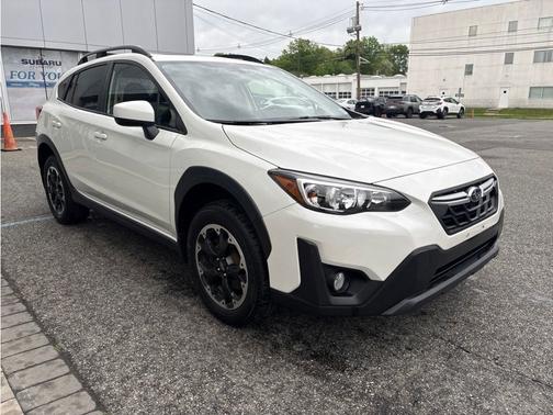 Crystal White Pearl 2023 Subaru Crosstrek Premium