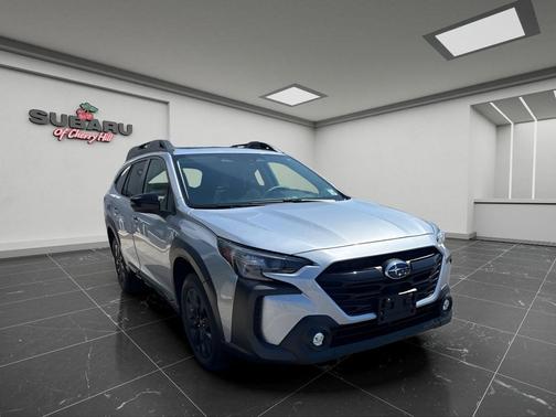 Ice Silver Metallic 2024 Subaru Outback Onyx Edition