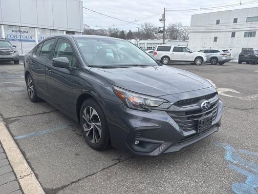 2025 Subaru Legacy Premium