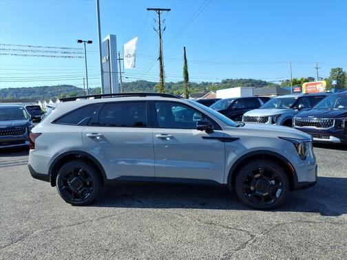 2025 Kia Sorento SX