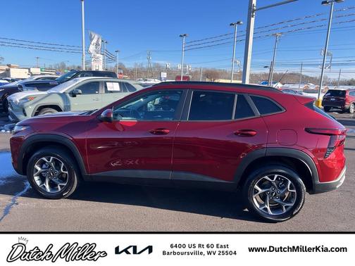 2025 Chevrolet Trax LT