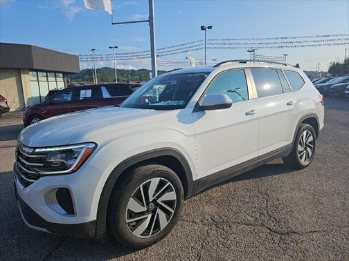 2024 Volkswagen Atlas 2.0T SE w/Technology 4MOTION
