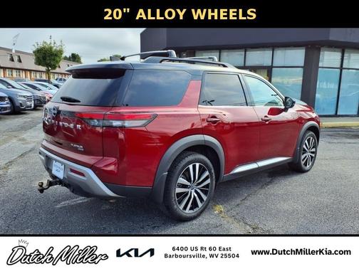 2023 Nissan Pathfinder Platinum 4WD