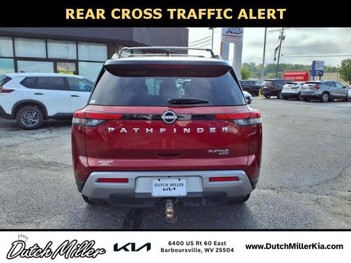2023 Nissan Pathfinder Platinum 4WD