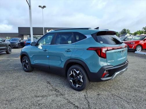 2025 Kia Seltos EX