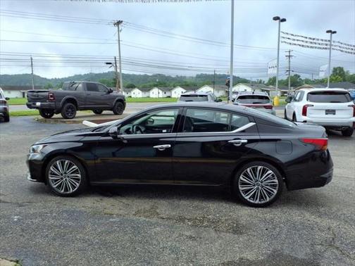 2023 Nissan Altima 2.5 SL