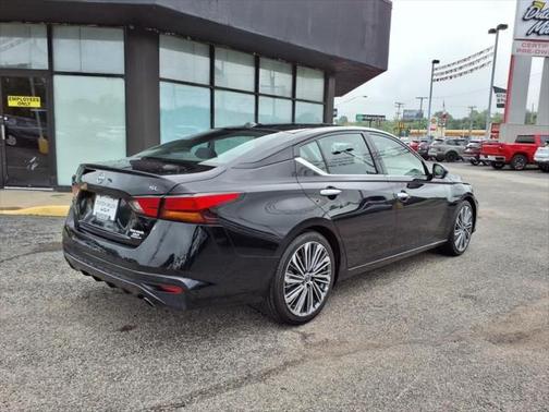 2023 Nissan Altima 2.5 SL