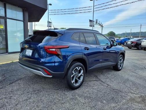 2024 Chevrolet Trax LT