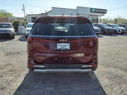 2023 Kia Carnival LX