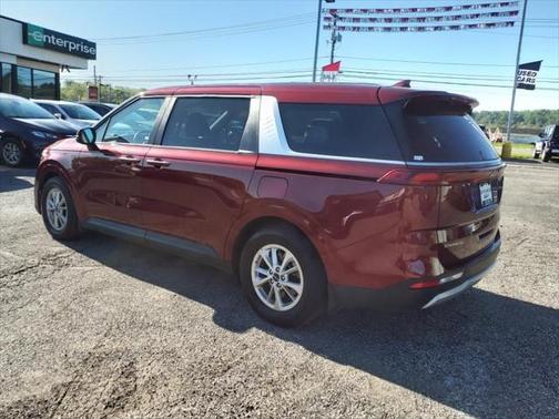 2023 Kia Carnival LX