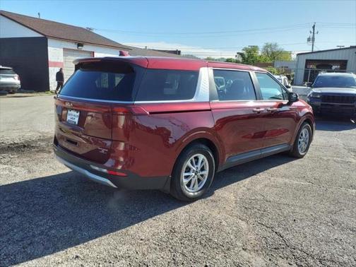 2023 Kia Carnival LX