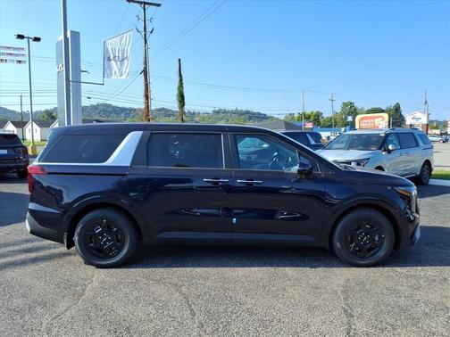 2026 Kia Carnival LX