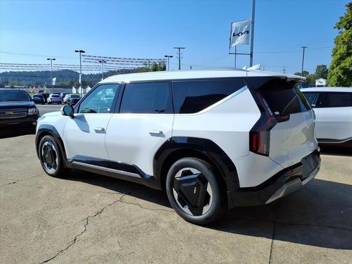 2026 Kia EV9 Land