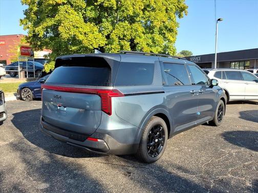 2026 Kia Carnival SX