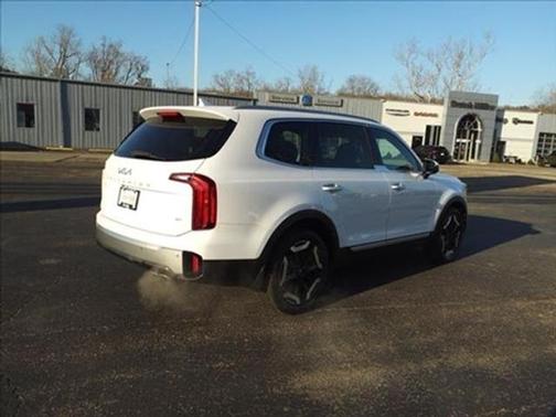 2023 Kia Telluride S