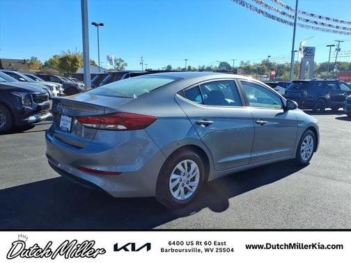 2018 Hyundai ELANTRA SE