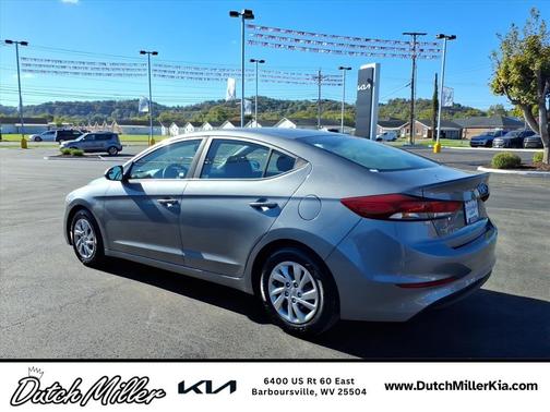 2018 Hyundai ELANTRA SE