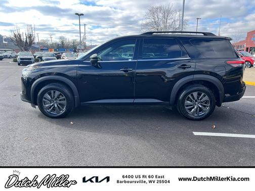 2022 Nissan Pathfinder SV 4WD