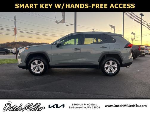 2020 Toyota RAV4 XLE