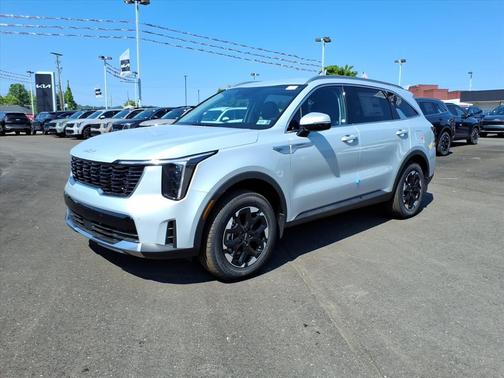 Ivory Silver 2026 Kia Sorento S
