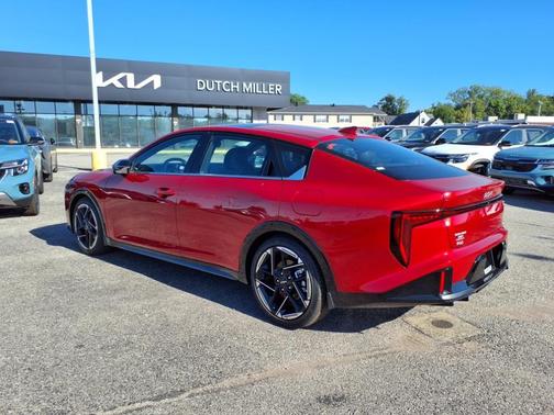 2025 Kia K4 GT-Line