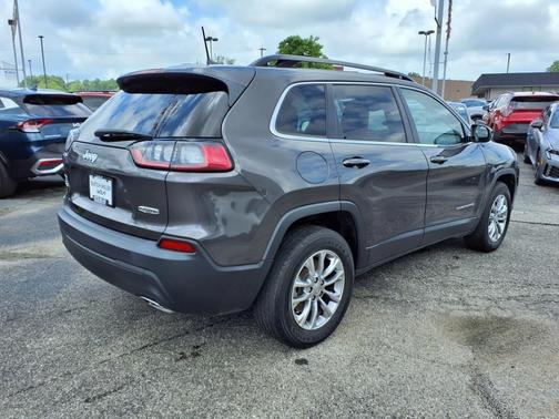 2022 Jeep Cherokee Latitude Lux