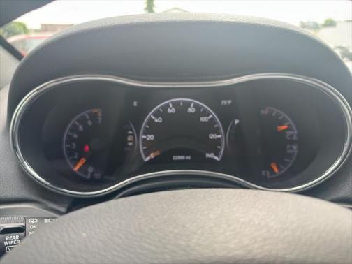 2022 Jeep Grand Cherokee Laredo