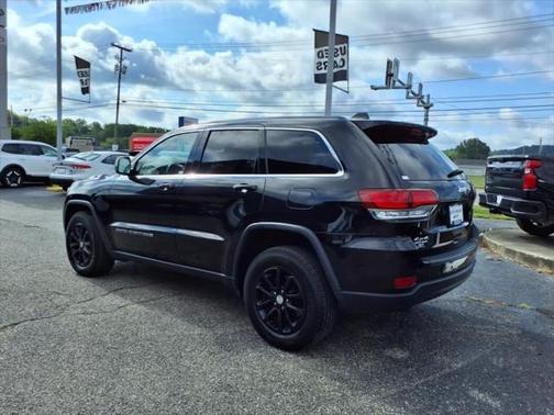 2022 Jeep Grand Cherokee Laredo