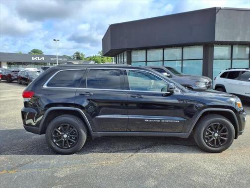 2022 Jeep Grand Cherokee Laredo
