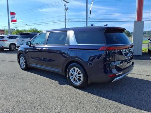 2023 Kia Carnival LX