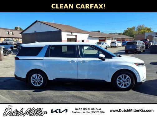 2023 Kia Carnival LX
