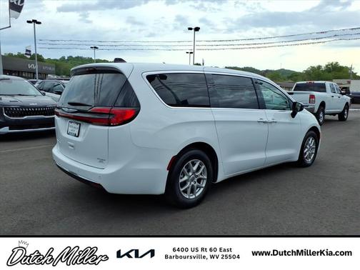 Bright White Clearcoat 2024 Chrysler Pacifica Touring L