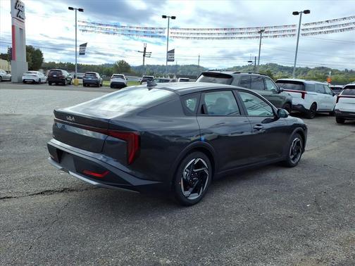 2025 Kia K4 EX