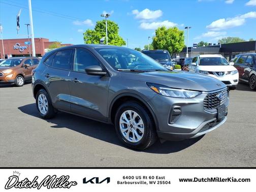 Carbonized Gray Metallic 2025 Ford Escape Active