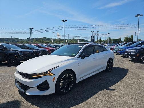 2023 Kia K5 GT-Line