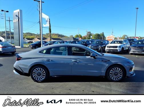2024 Hyundai SONATA Hybrid SE