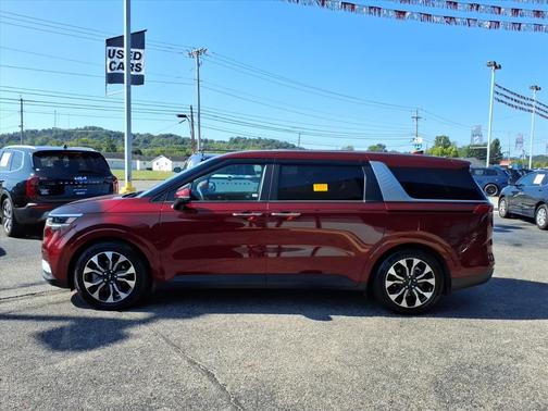 2023 Kia Carnival EX