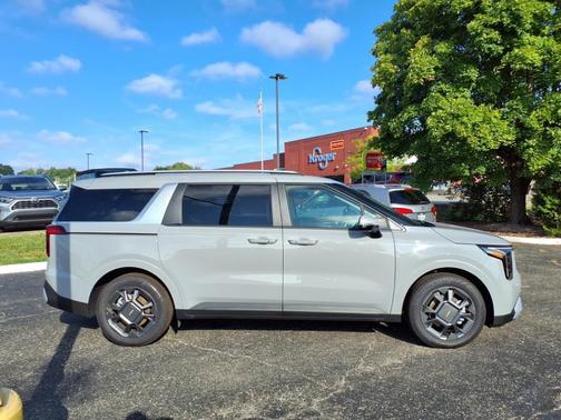 2026 Kia Carnival Hybrid EX