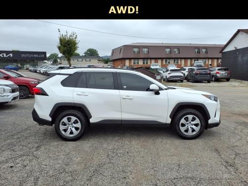 2021 Toyota RAV4 LE