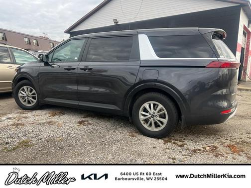 2023 Kia Carnival LX