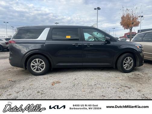 2023 Kia Carnival LX