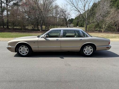 2003 Jaguar XJ Vanden Plas
