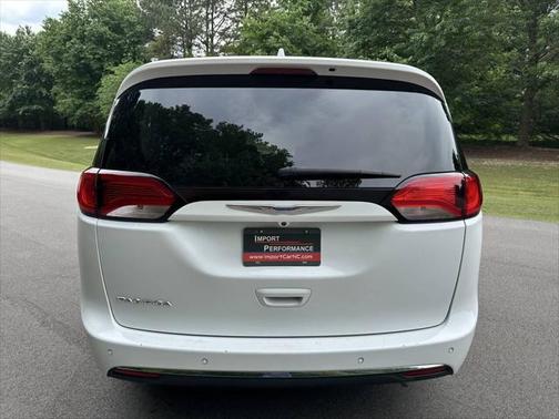 2018 Chrysler Pacifica Touring-L