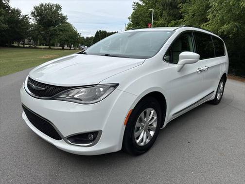 2018 Chrysler Pacifica Touring-L