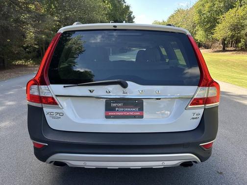 2015 Volvo XC70 T6